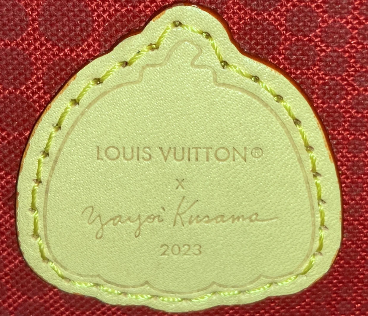 OnTheGo Tote Yayoi Kusama Painted Dots Monogram Canvas PM - Deep Luxury