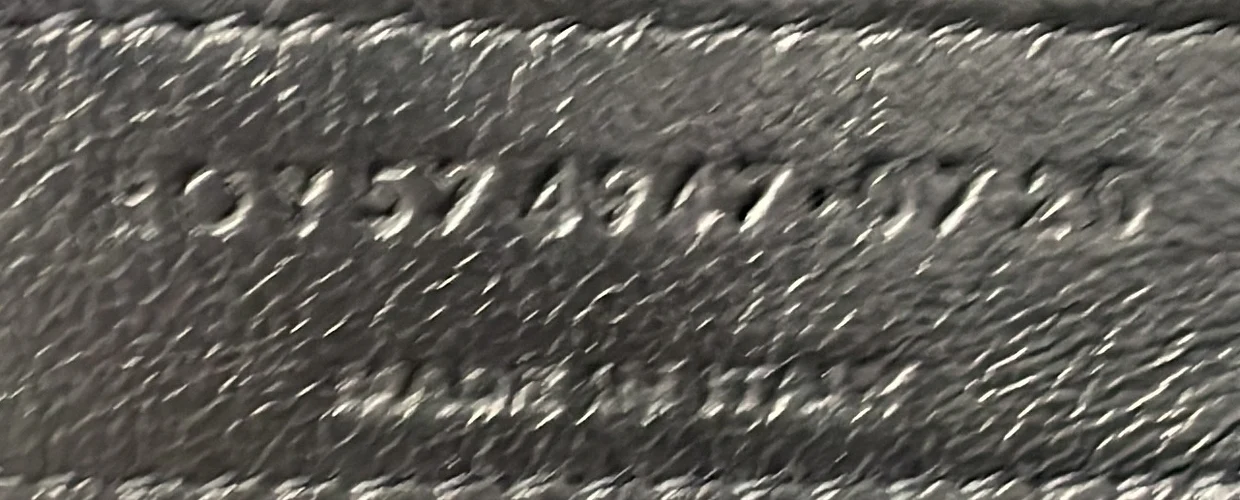 Loulou Shoulder Bag Matelasse Chevron Leather Large - Deep Luxury