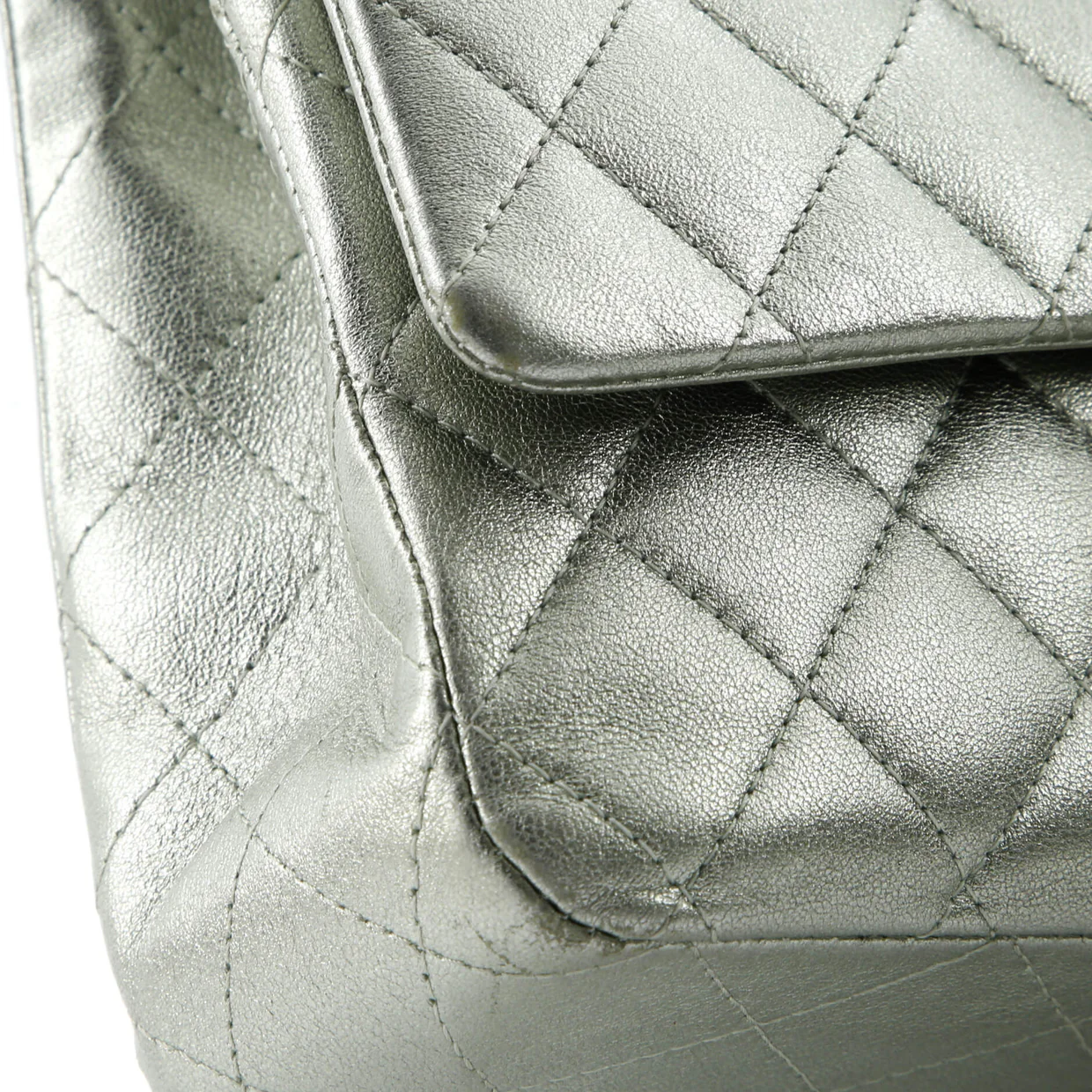 Classic Double Flap Bag Quilted Metallic Calfskin Medium - Deep Luxury