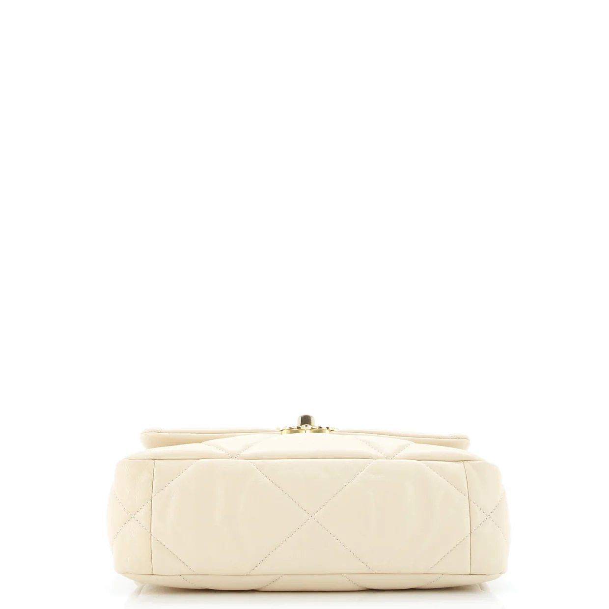 19 Flap Bag Quilted Leather Medium - Deep Luxury