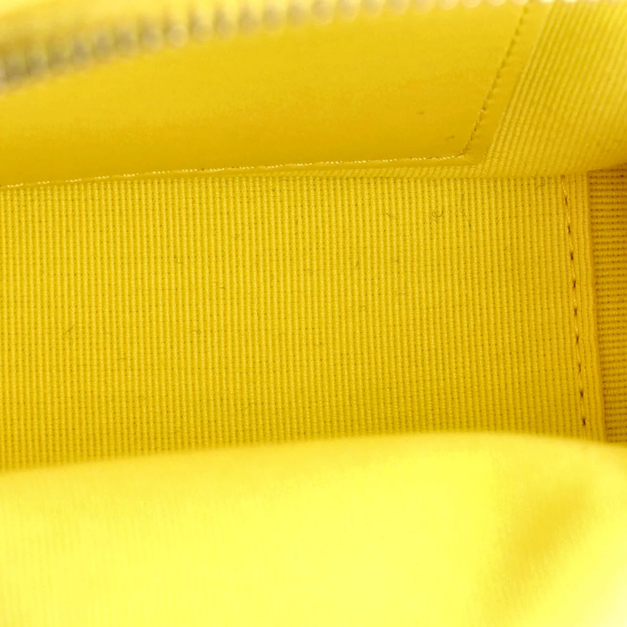 Classic CC Chain Pocket Backpack Quilted Caviar Mini - Deep Luxury