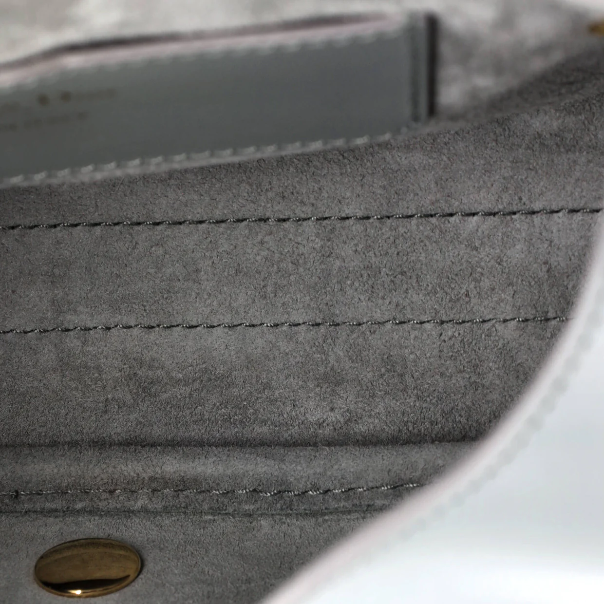 Bobby Flap Bag Leather Medium - Deep Luxury