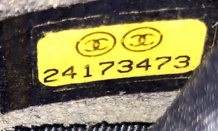 CC Box Flap Bag Quilted Calfskin Small - Deep Luxury