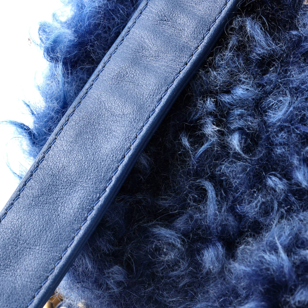 19 Round Clutch with Chain Quilted Shearling - Deep Luxury
