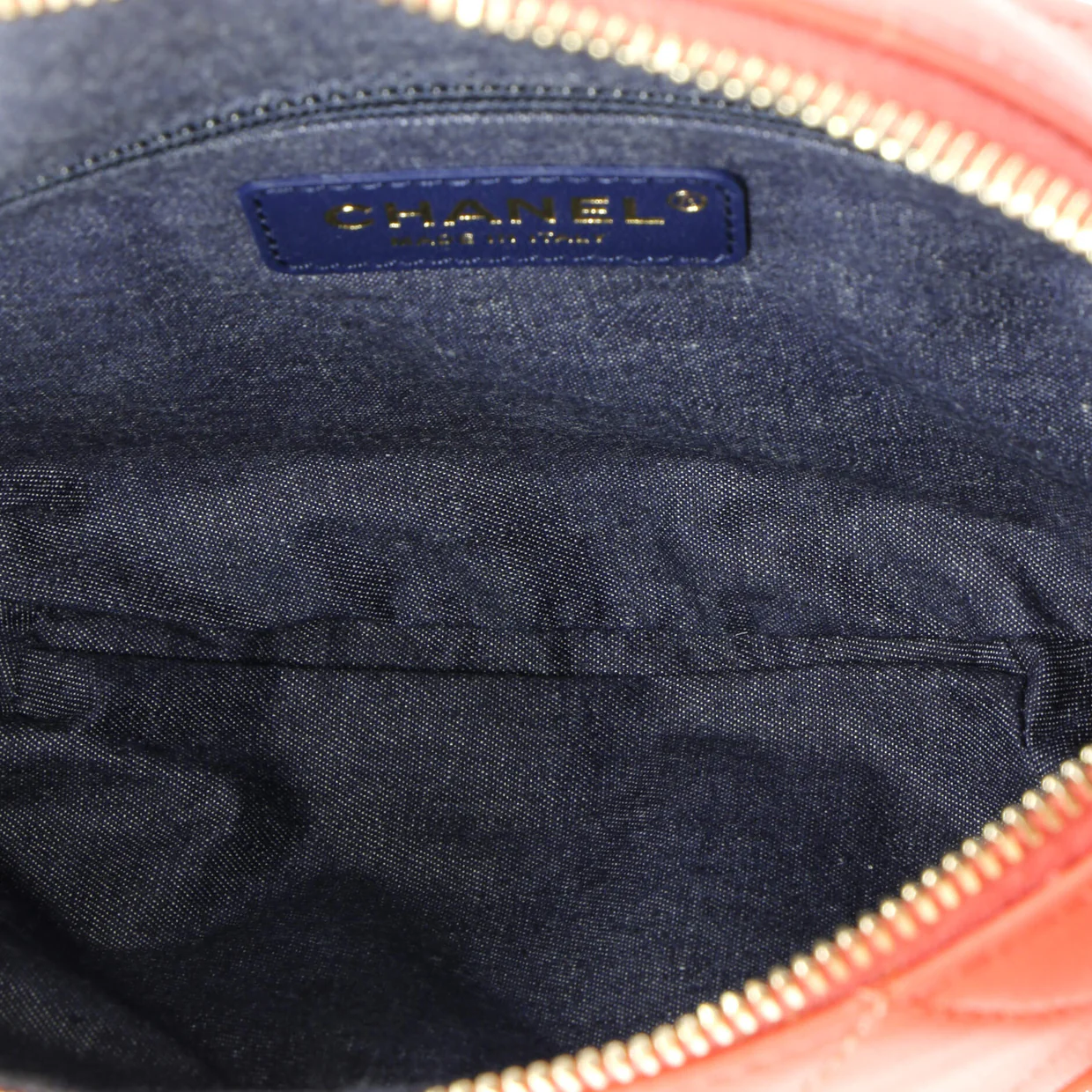 Resin Elegant Chain Belt Bag Quilted Lambskin - Deep Luxury