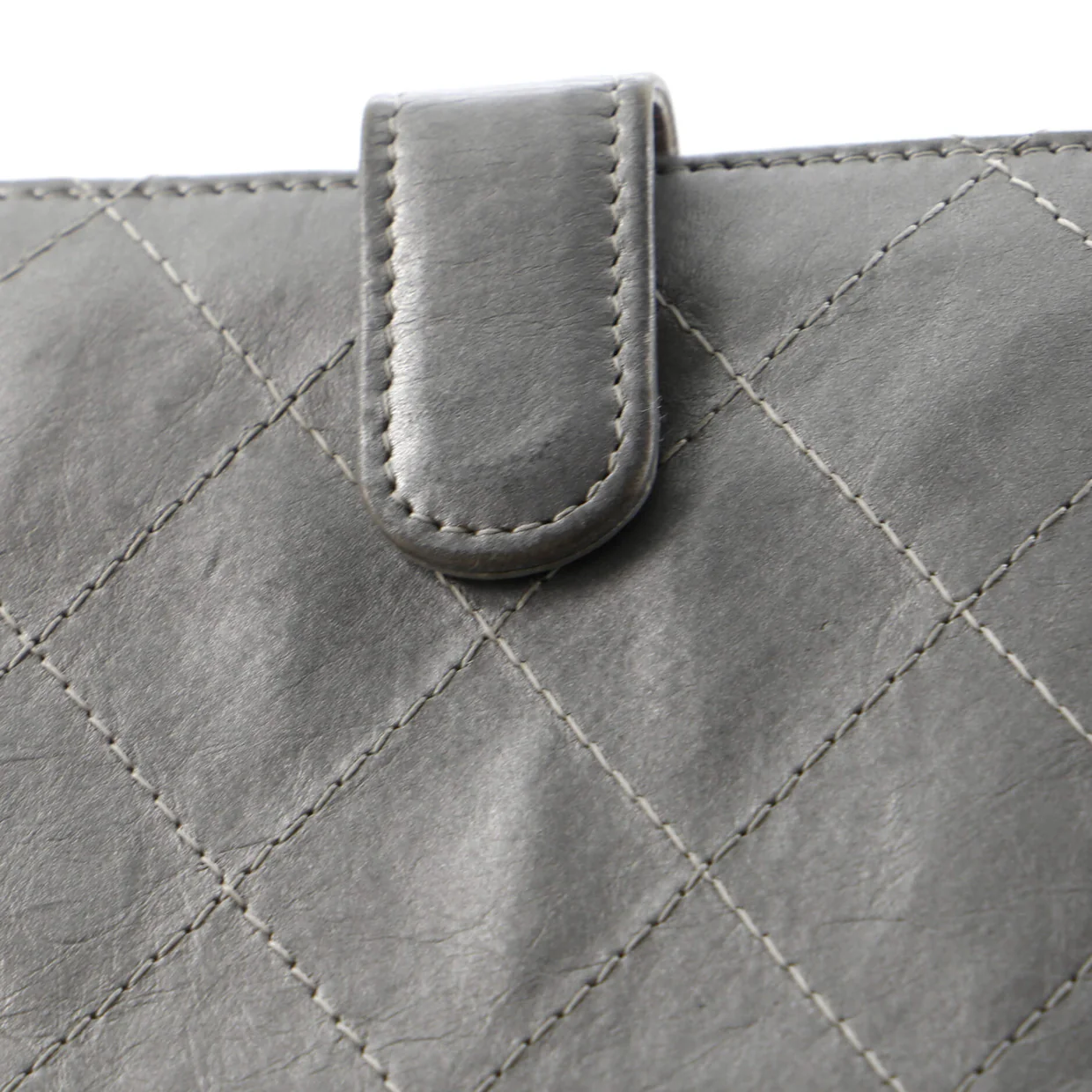 CC Compact Wallet Quilted Calfskin - Deep Luxury