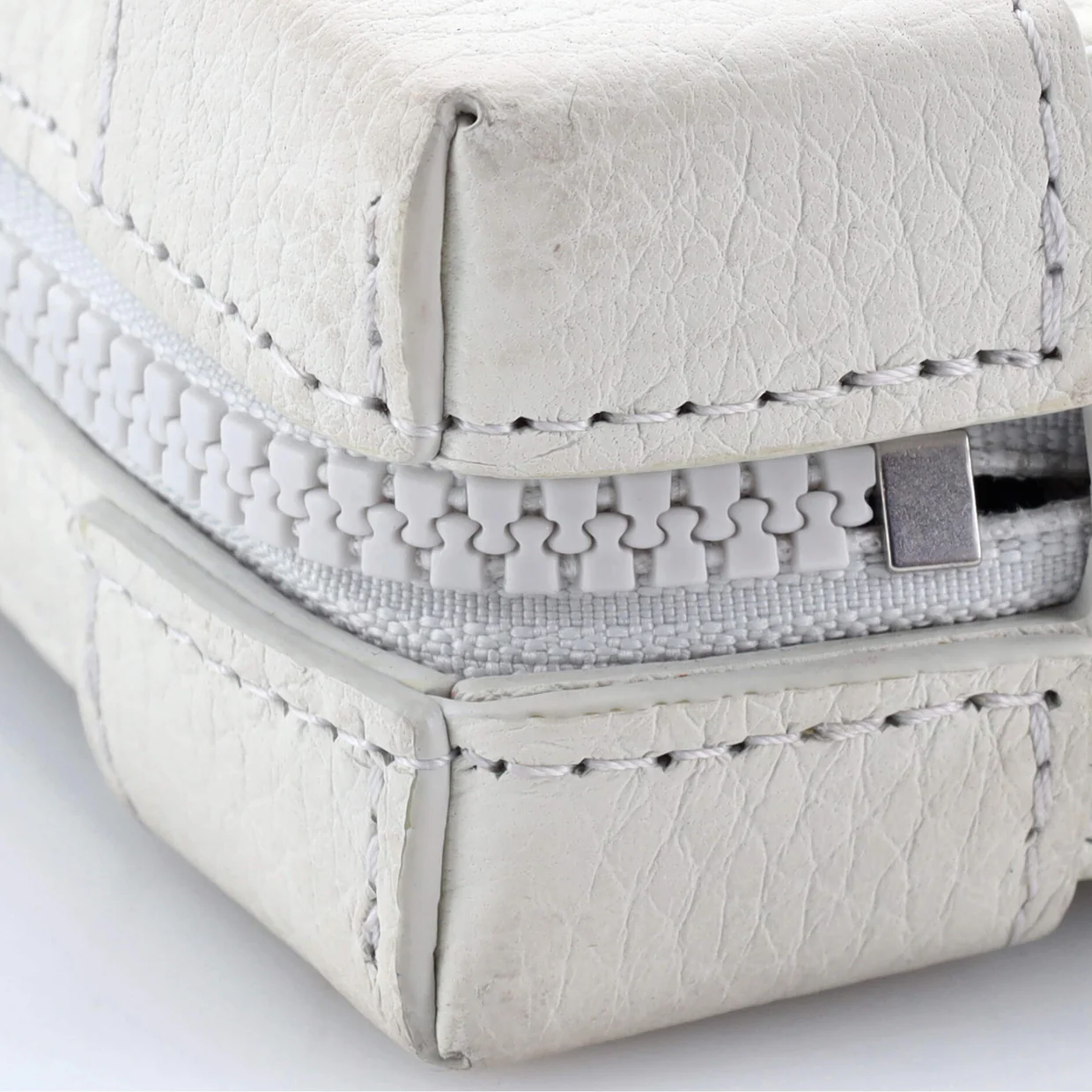 Soft Trunk Wallet LV Friends Printed Monogram Taurillon Leather - Deep Luxury