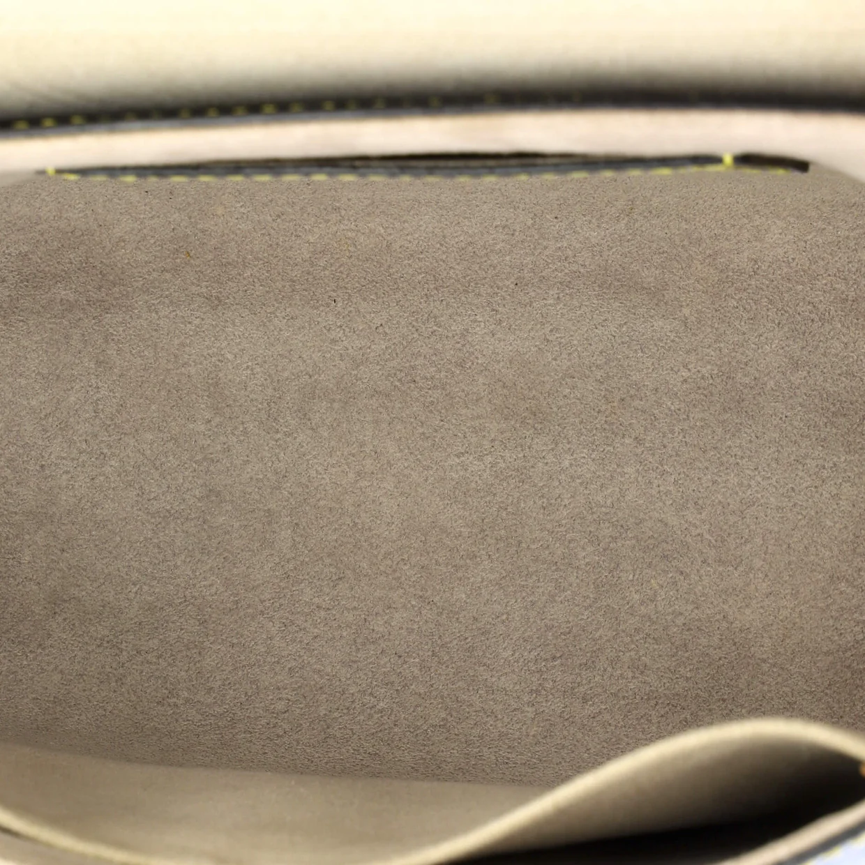 Twist Handbag Epi Leather MM - Deep Luxury