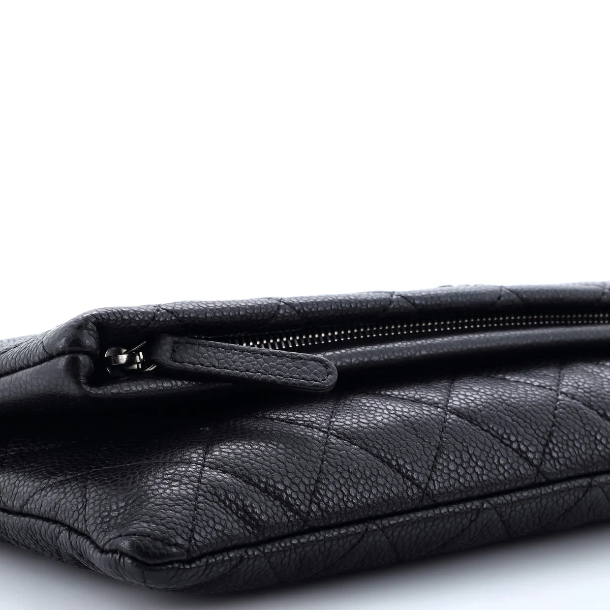 Beauty CC Clutch Quilted Caviar - Deep Luxury