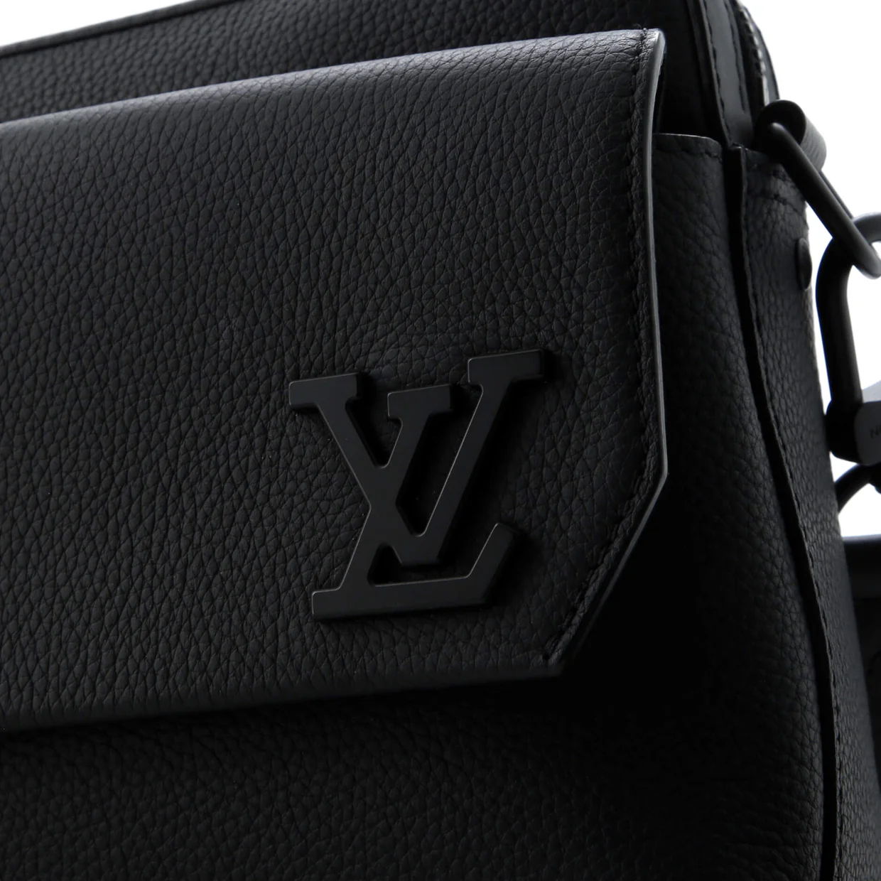 Fastline Messenger Bag Aerogram Leather - Deep Luxury