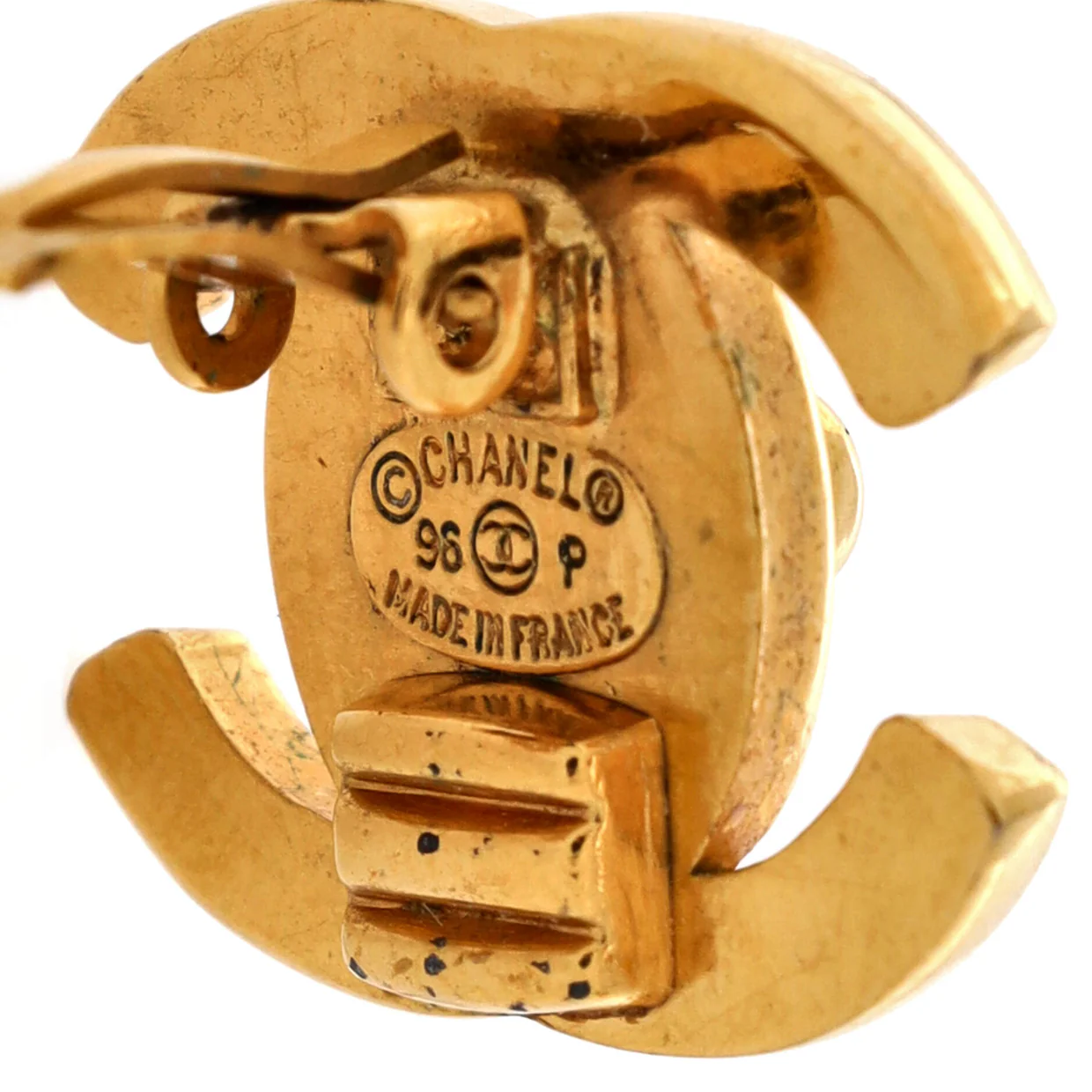 CC Turnlock Clip-On Earrings Metal - Deep Luxury