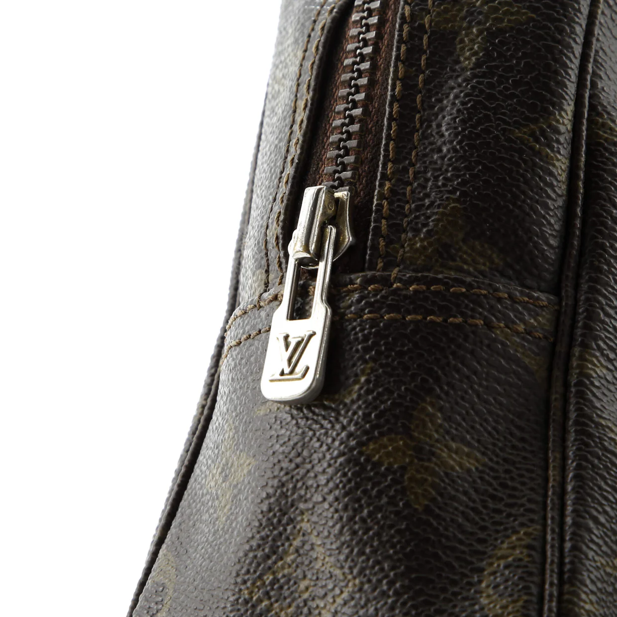 Trousse Toiletry Pouch Monogram Canvas 28 - Deep Luxury