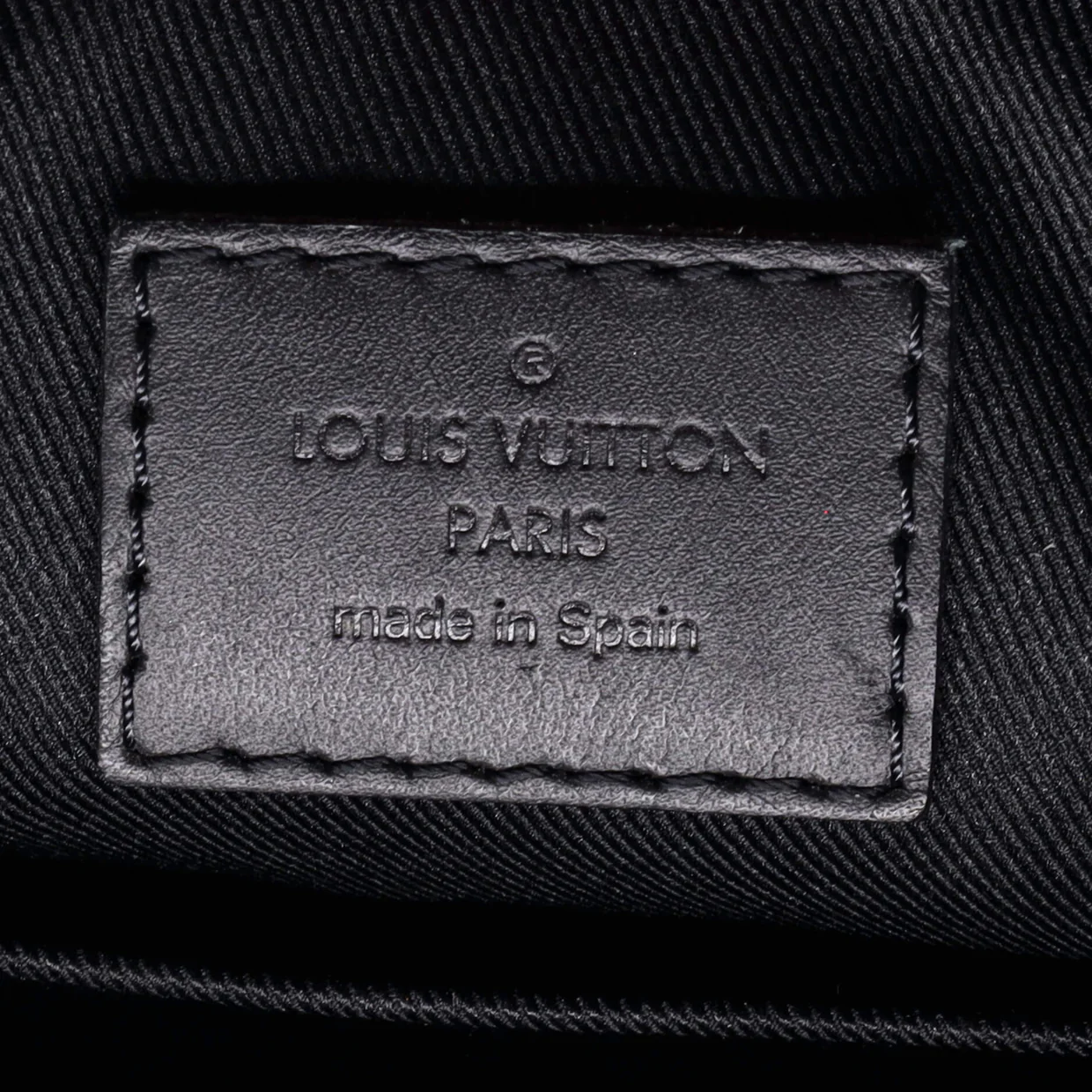 Discovery Messenger Bag Damier Infini Leather BB - Deep Luxury