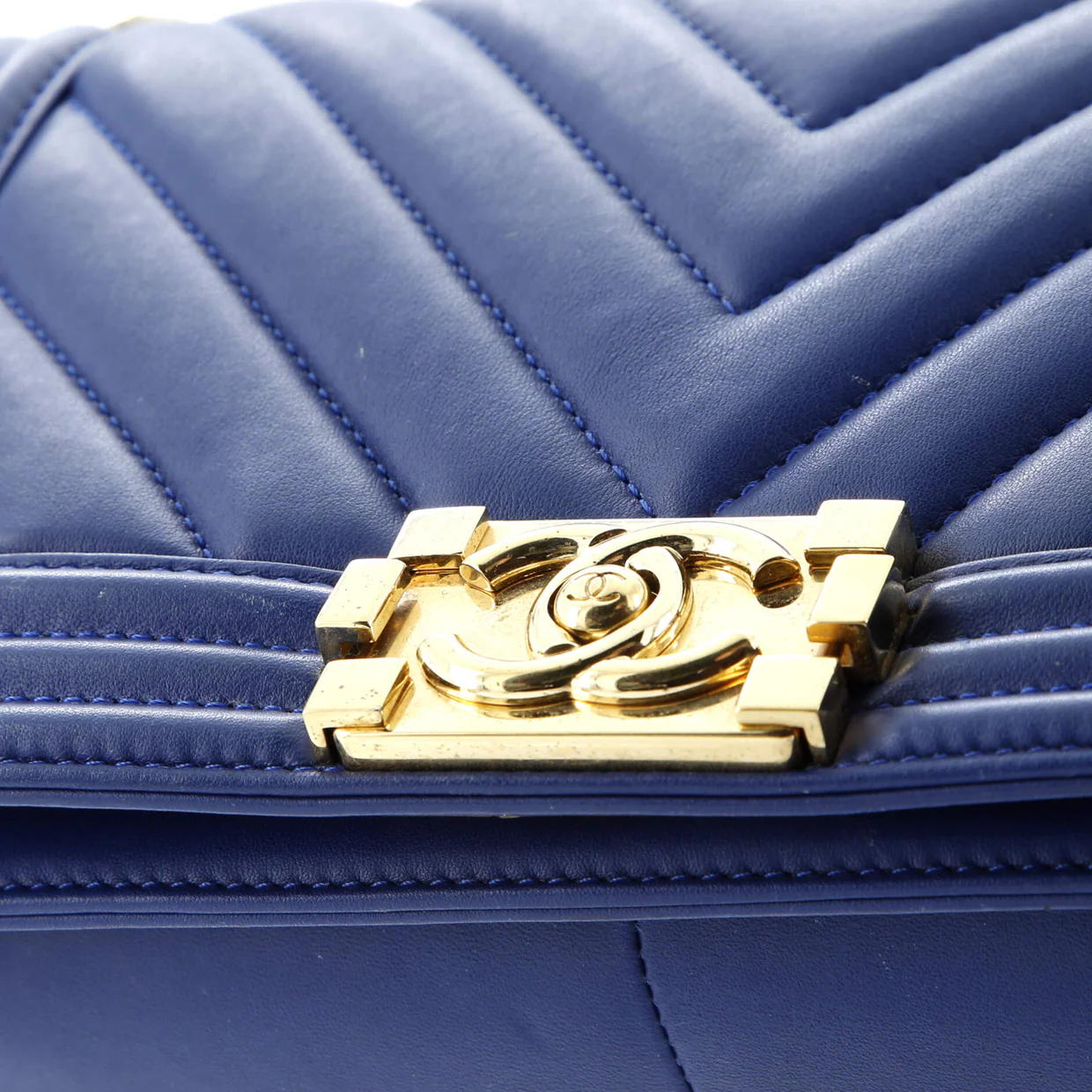 Boy Flap Bag Chevron Lambskin Old Medium - Deep Luxury