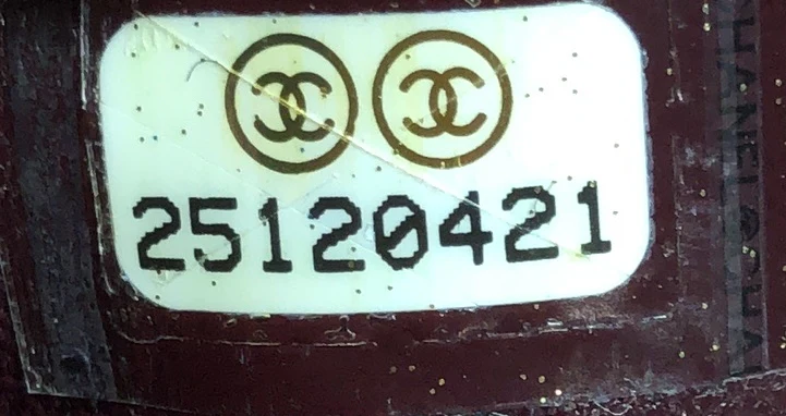 Front Chain Flap Bag Quilted Sheepskin Medium - Deep Luxury