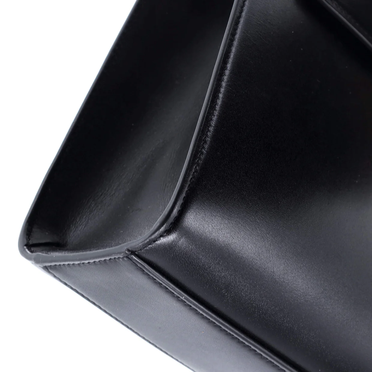 Manhattan Shoulder Bag Leather Medium - Deep Luxury