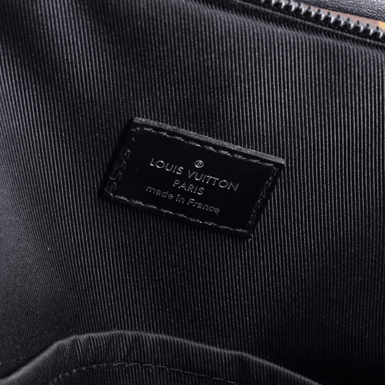 Avenue Sling Bag Macassar Monogram Canvas - Deep Luxury