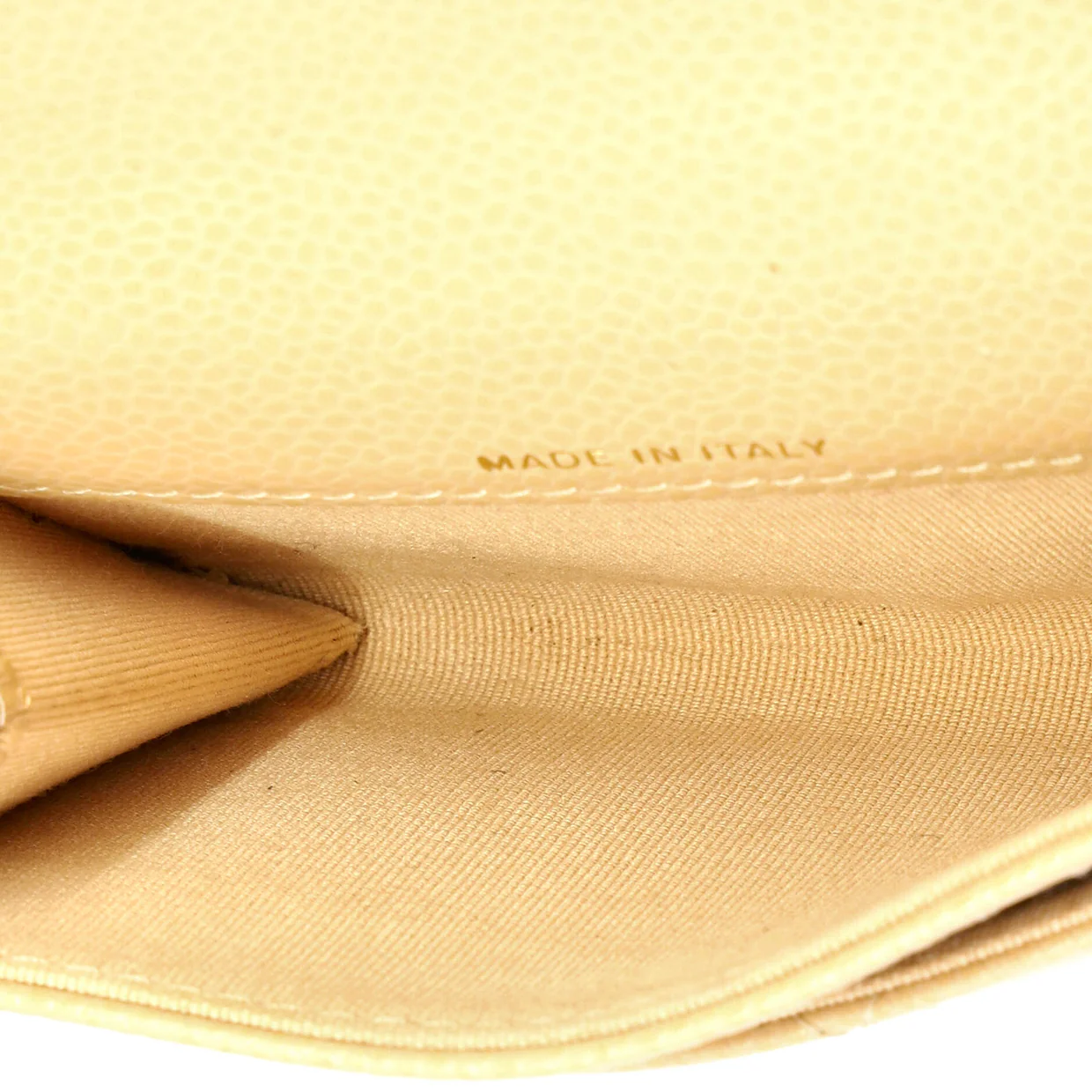 Classic Flap Card Case Quilted Caviar - Deep Luxury
