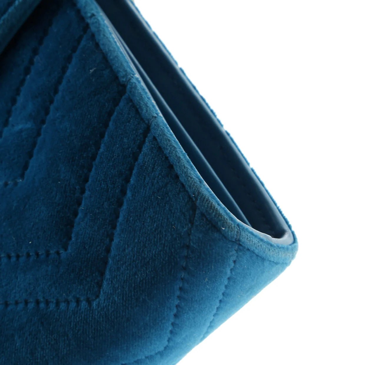 GG Marmont Chain Wallet Matelasse Velvet Mini - Deep Luxury