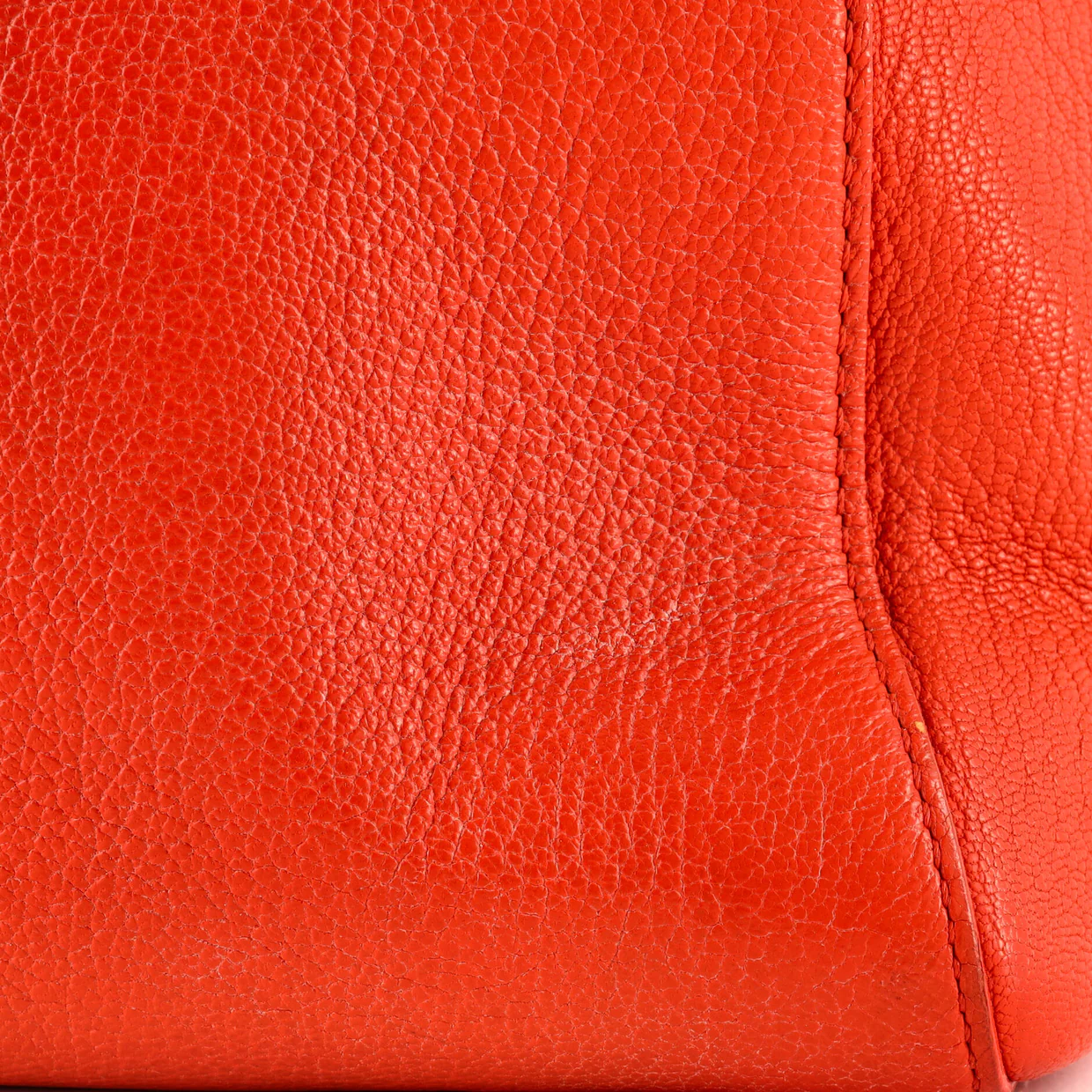 Antigona Bag Leather Medium - Deep Luxury