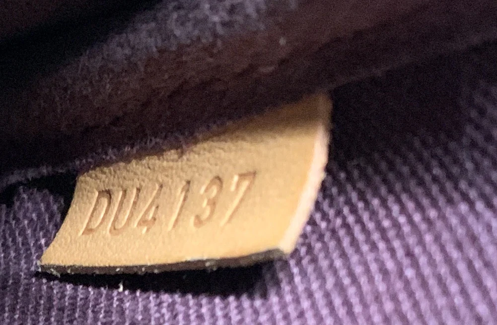 Favorite Handbag Monogram Canvas MM - Deep Luxury