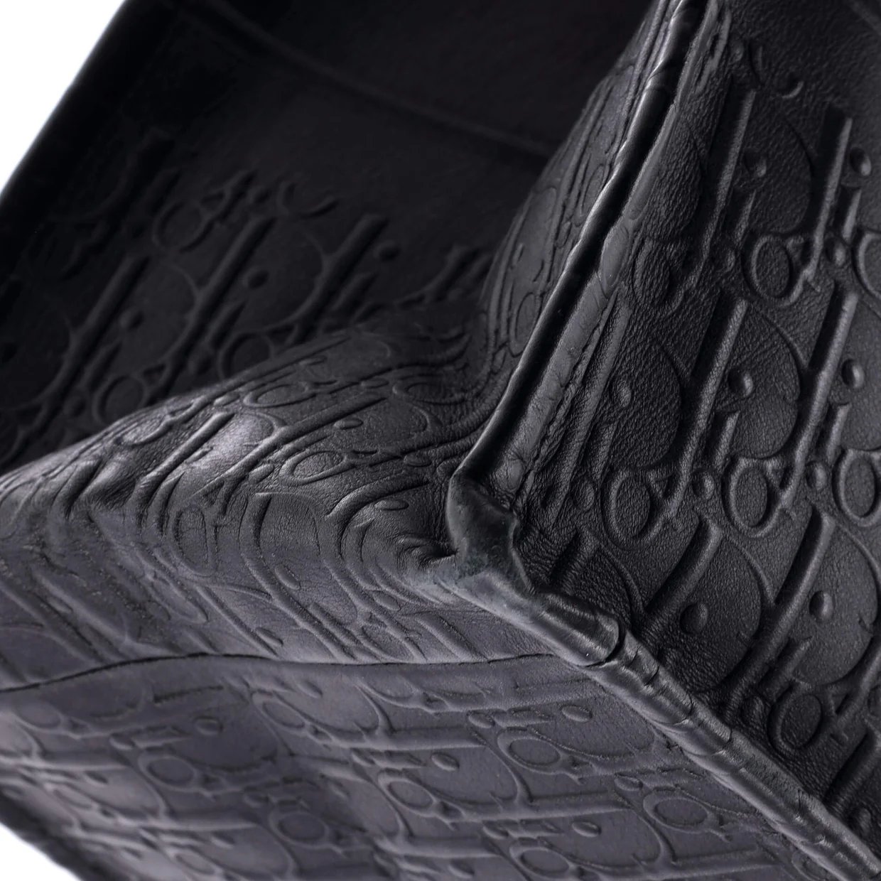 Book Tote Oblique Embossed Calfskin Large - Deep Luxury