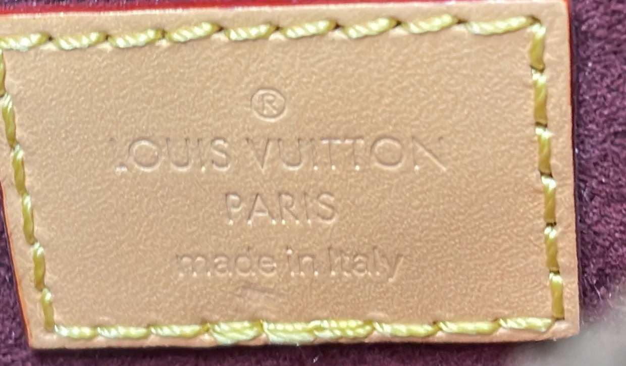 CarryAll Pochette Monogram Canvas PM - Deep Luxury