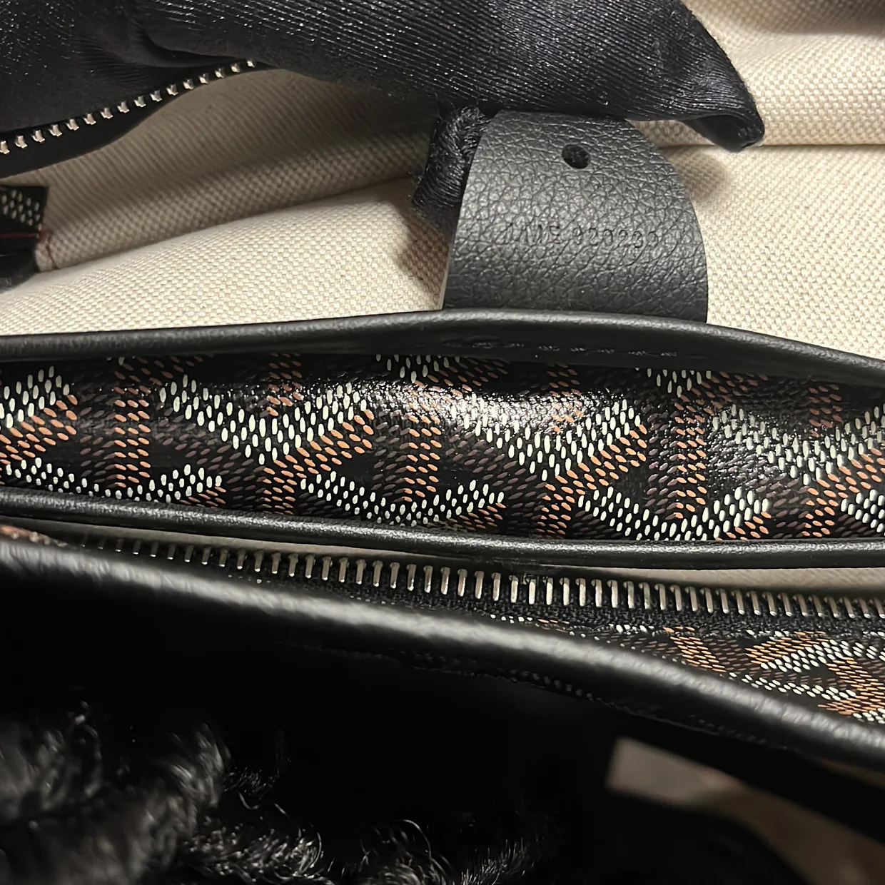 Artois Tote Coated Canvas MM - Deep Luxury