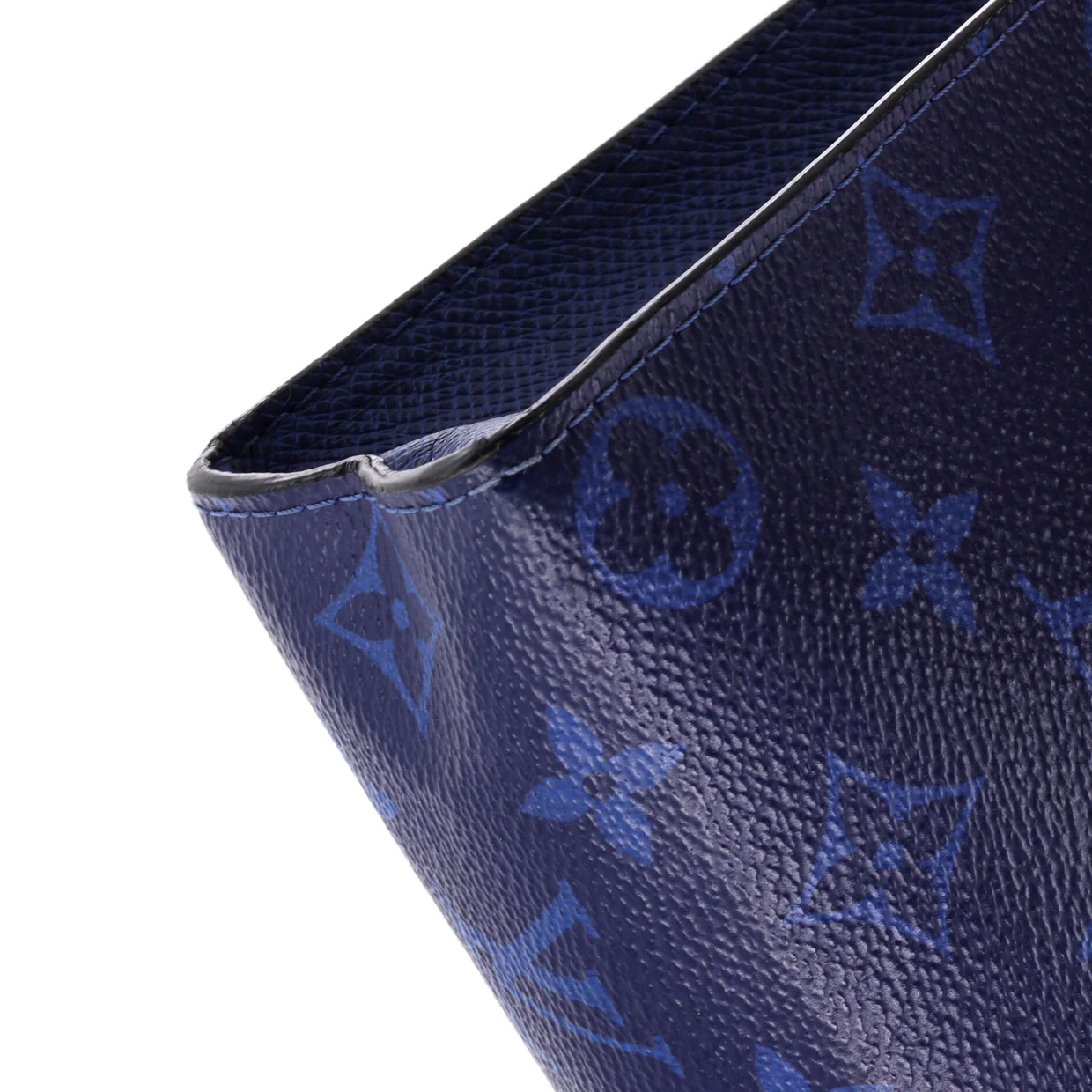 Pochette Voyage Monogram Taigarama MM - Deep Luxury