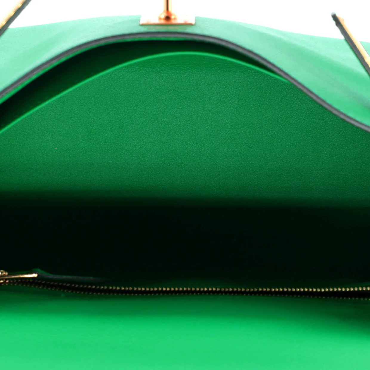 Kelly Handbag Menthe Swift with Gold Hardware 25 - Deep Luxury