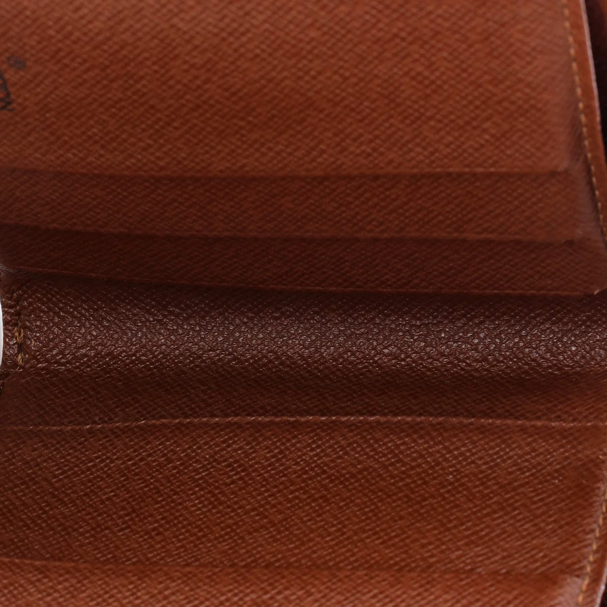 Compact Zippe Wallet Monogram Canvas - Deep Luxury