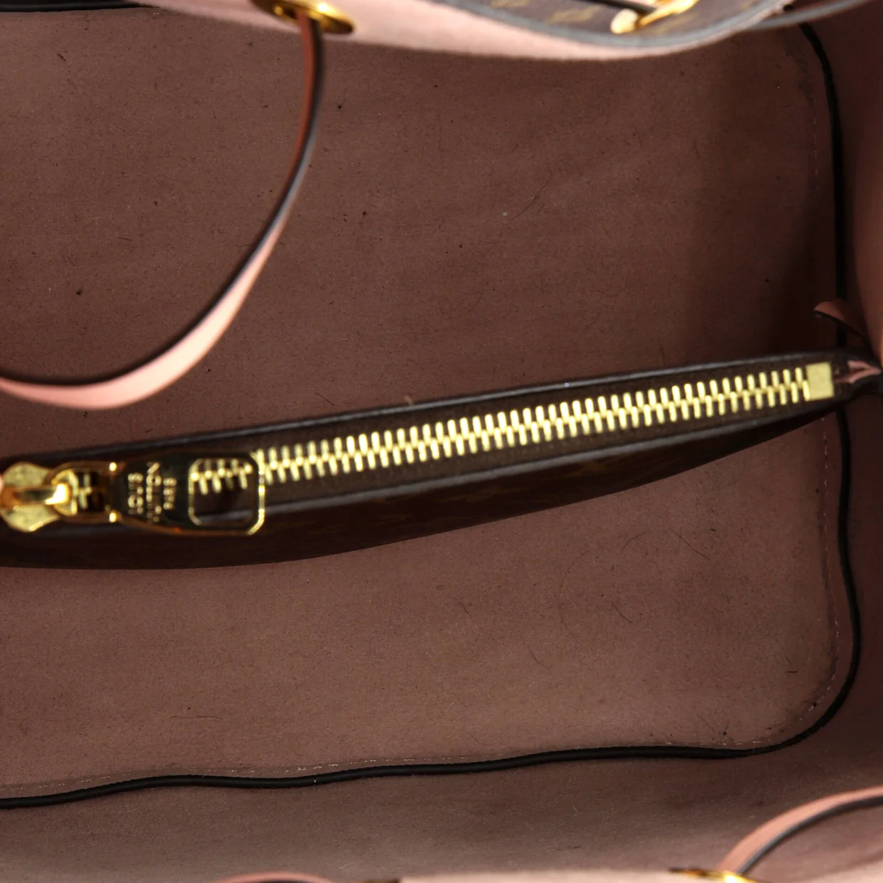 NeoNoe Handbag Monogram Canvas MM - Deep Luxury