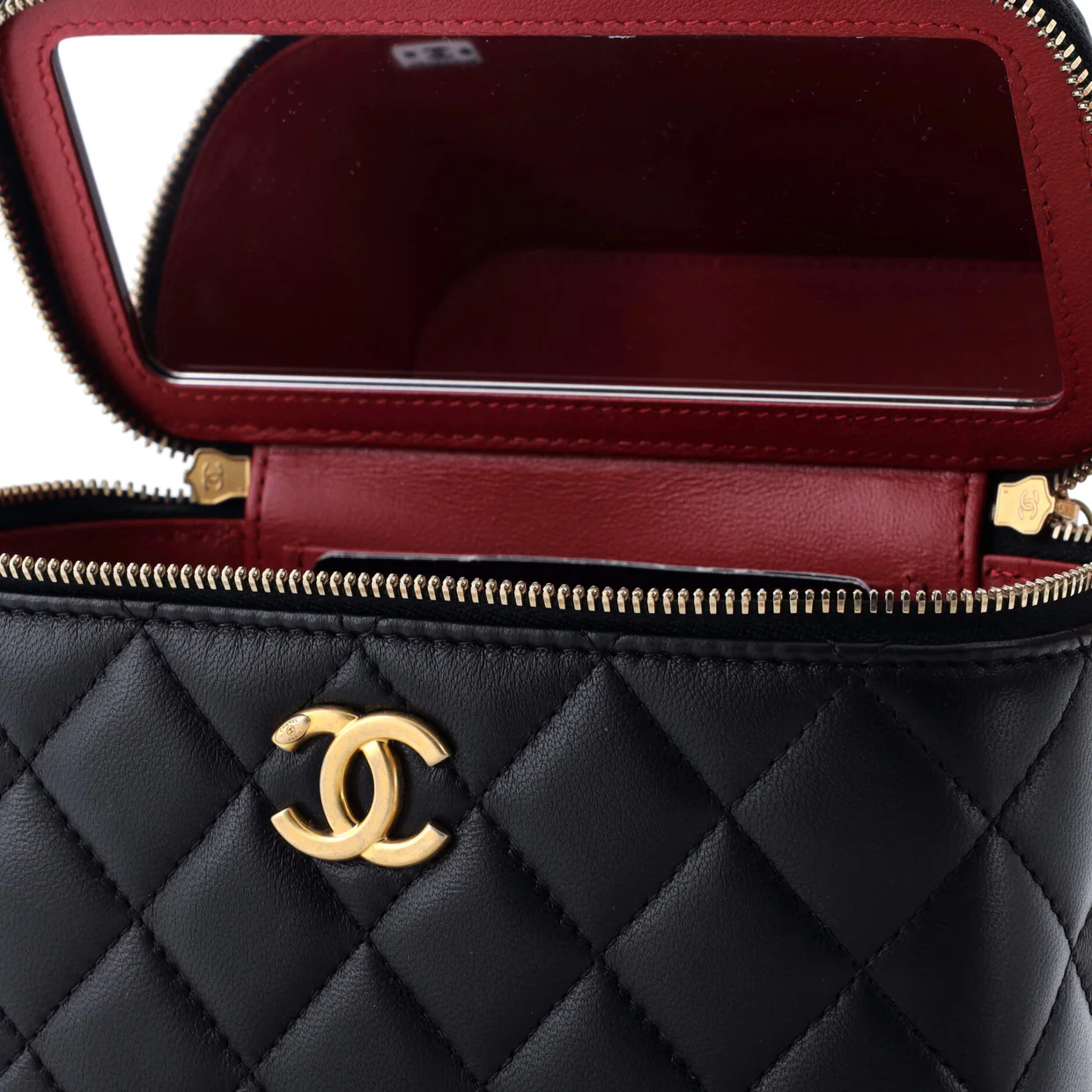 Sweet Camellia Vanity Case with Chain Quilted Lambskin Small - Deep Luxury