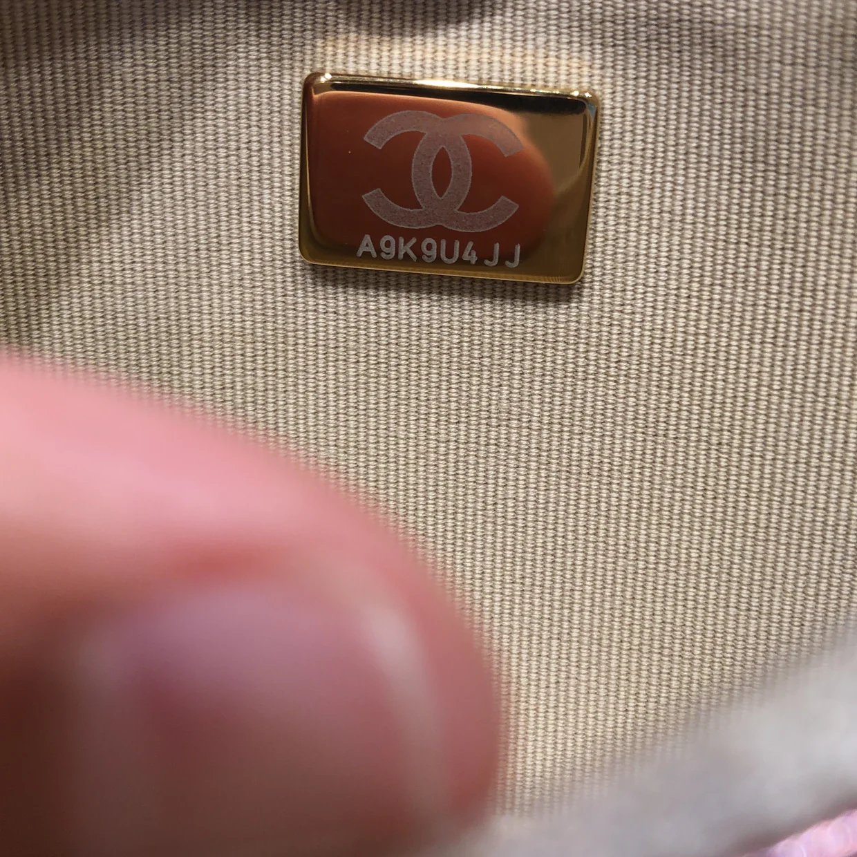 Like a Wallet Wallet on Chain Quilted Gradient Metallic Lambskin - Deep Luxury