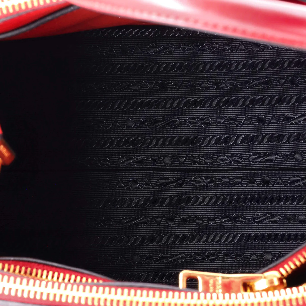 Paradigme Tote Saffiano with City Calf Small - Deep Luxury