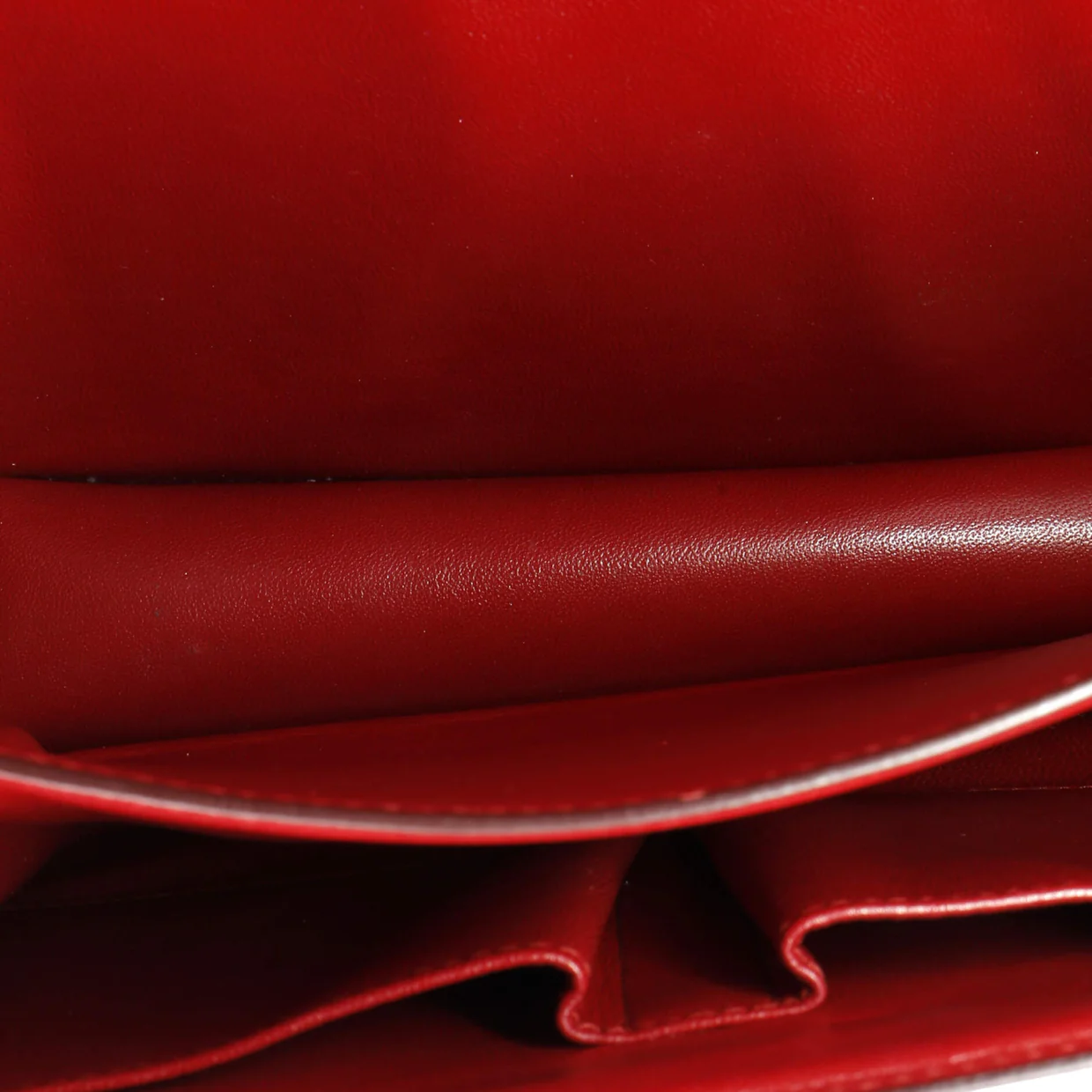 Classic Box Bag Smooth Leather Medium - Deep Luxury