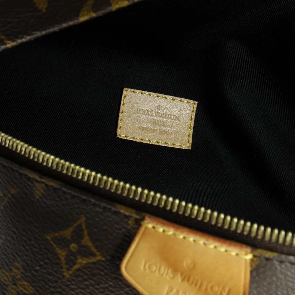 Bum Bag Monogram Canvas - Deep Luxury