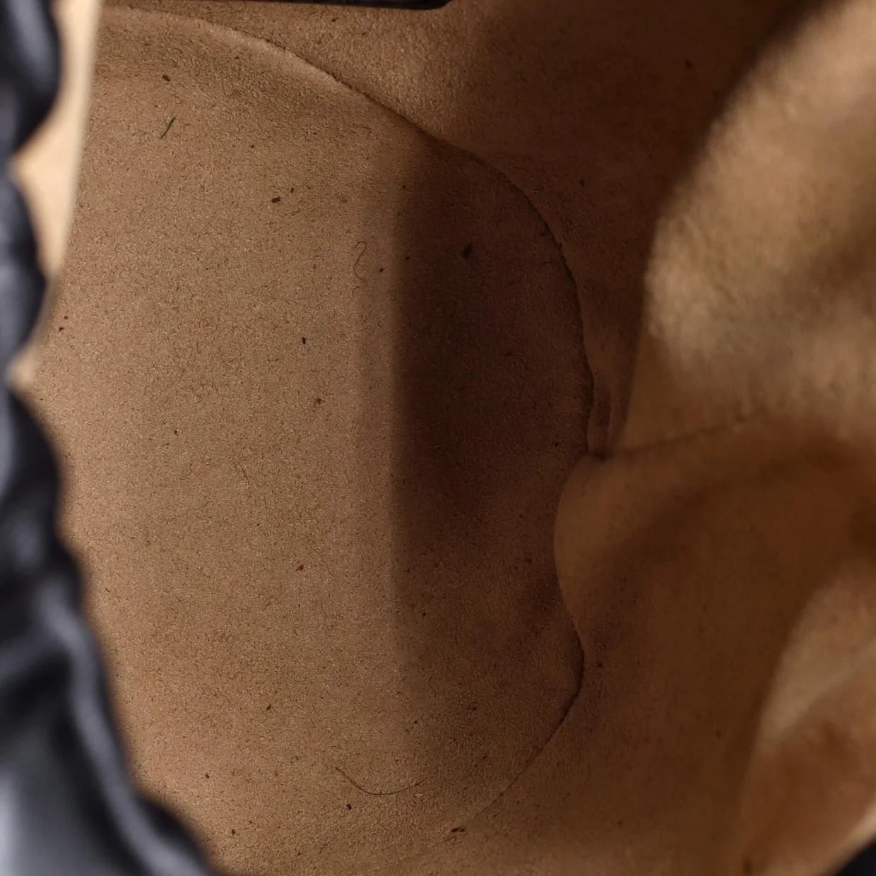 GG Marmont Bucket Bag Matelasse Leather Mini - Deep Luxury