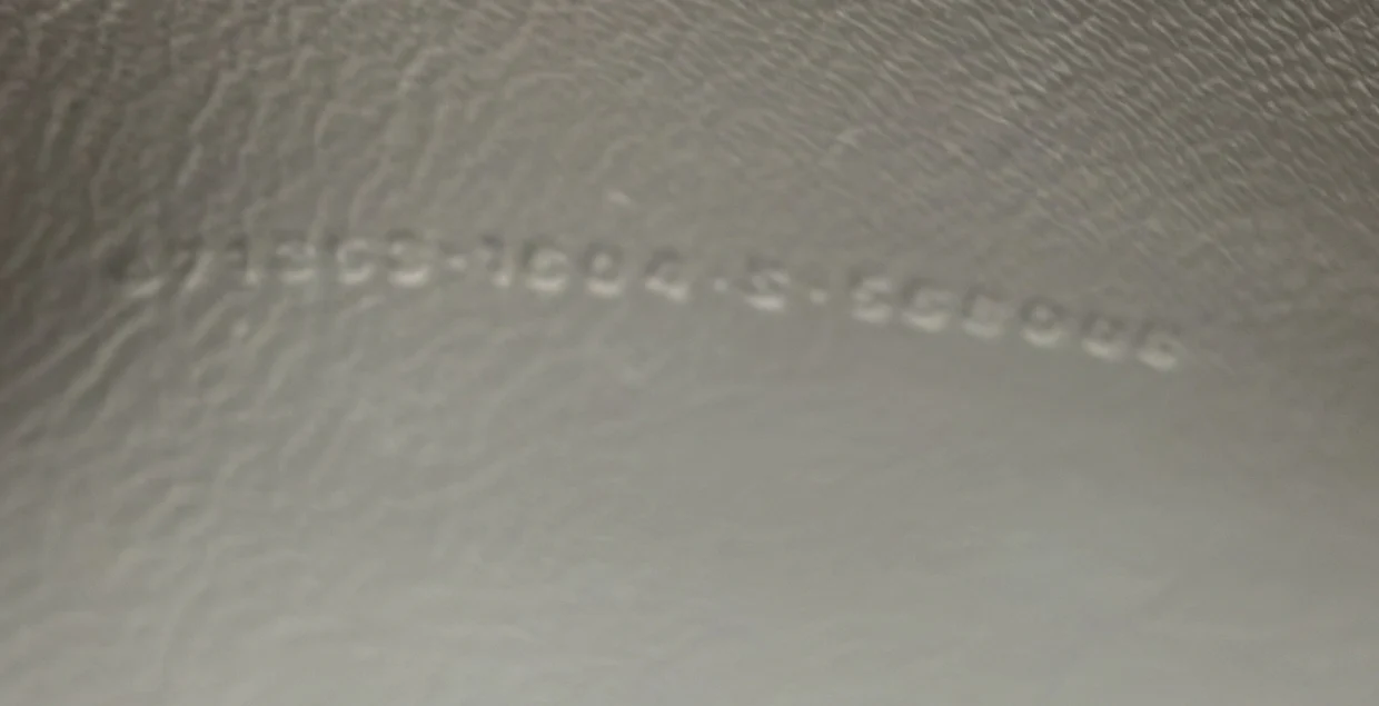 Downtown Soft Hourglass Shoulder Bag Leather Small - Deep Luxury