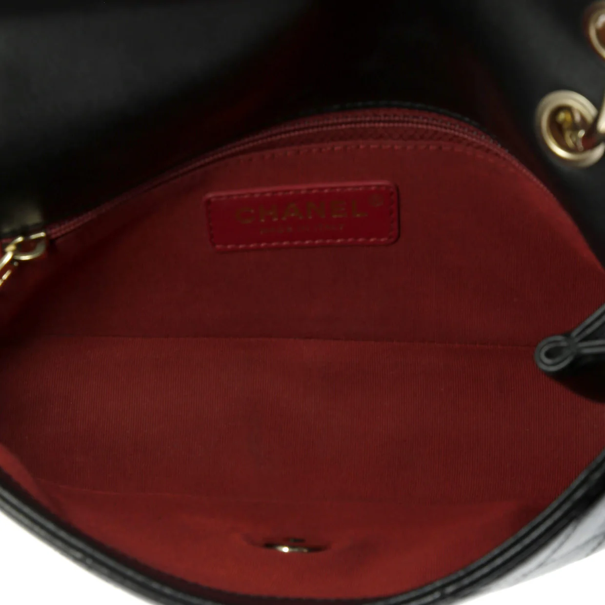 Twist Chain Enamel CC Flap Bag Quilted Lambskin Medium - Deep Luxury