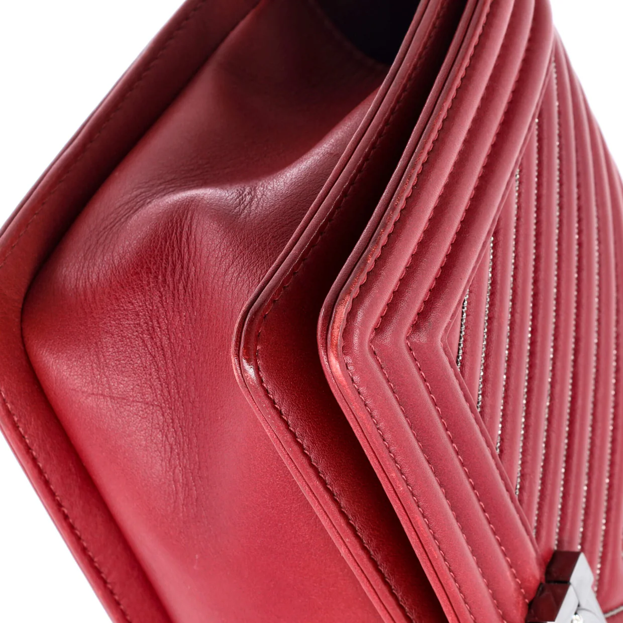 Boy Flap Bag Chevron Calfskin with Micro Chain Detail Old Medium - Deep Luxury