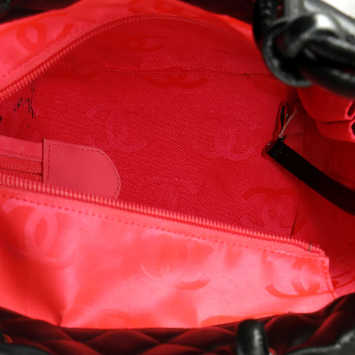 Cambon Tote Quilted Leather Medium - Deep Luxury