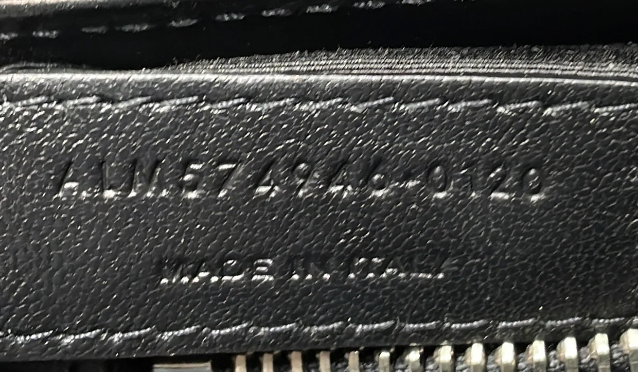 Loulou Shoulder Bag Matelasse Chevron Leather Medium - Deep Luxury