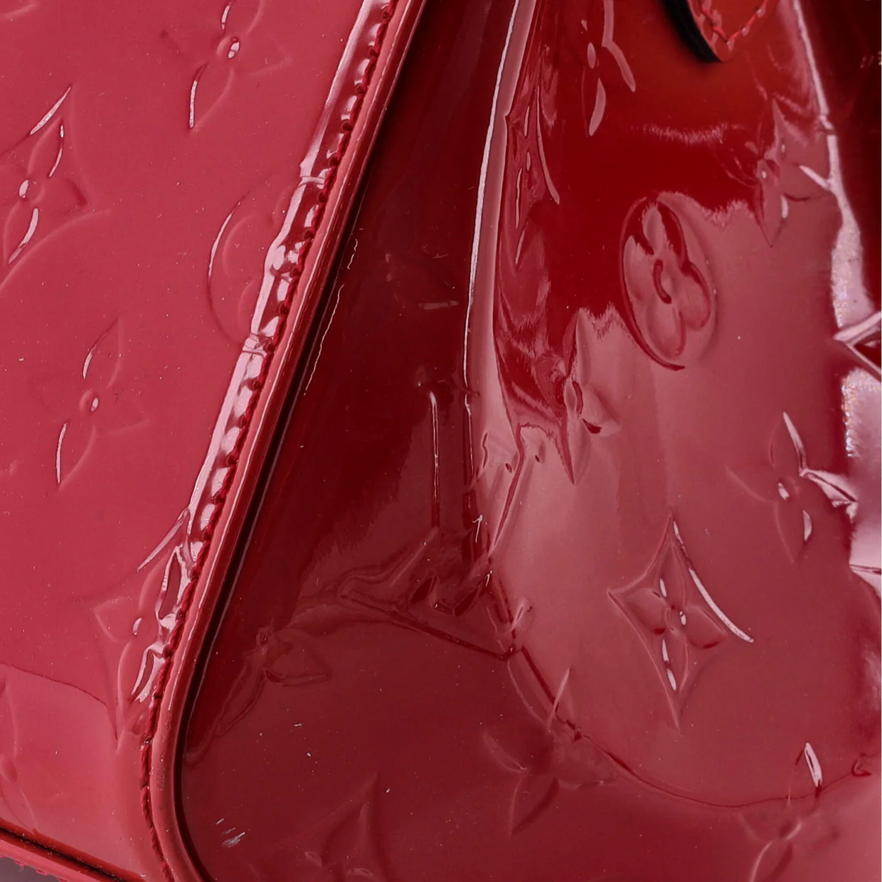 Brea Handbag Monogram Vernis MM - Deep Luxury