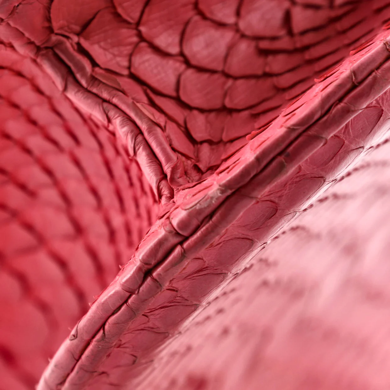 Braided Chic Flap Bag Python Small - Deep Luxury