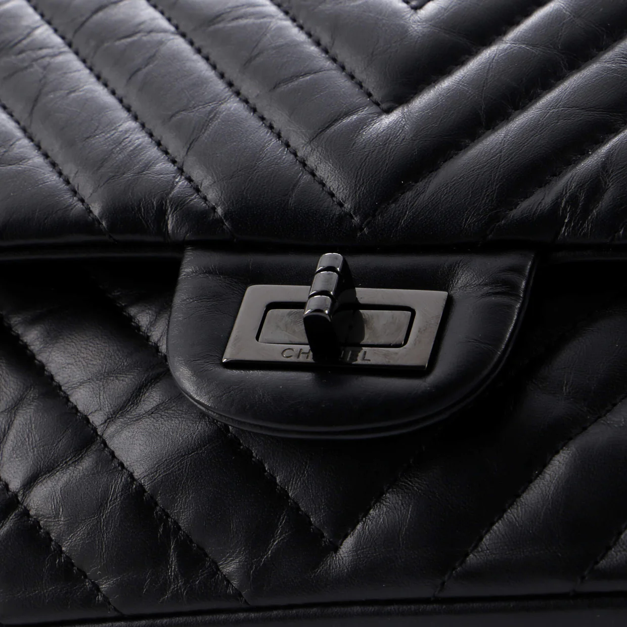 So Black Reissue 2.55 Flap Bag Chevron Aged Calfskin 225 - Deep Luxury