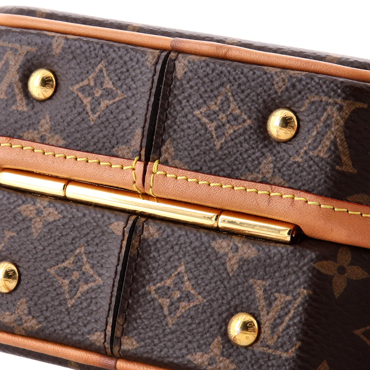 Petite Boite Chapeau Bag Monogram Canvas - Deep Luxury