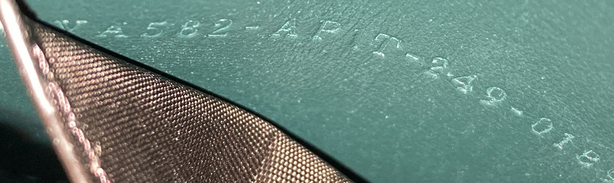 Peekaboo ISeeU XCross Bag Zucca Leather - Deep Luxury