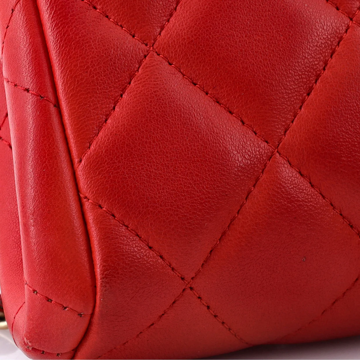 Clutch with Chain Quilted Lambskin - Deep Luxury