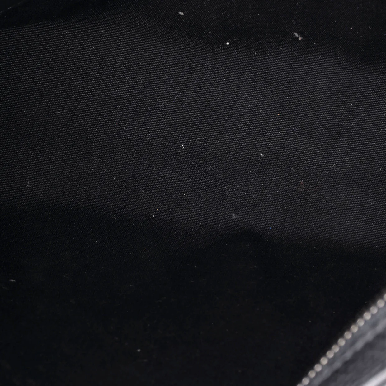 A5 Triangle Wristlet Pouch Gravity Leather - Deep Luxury